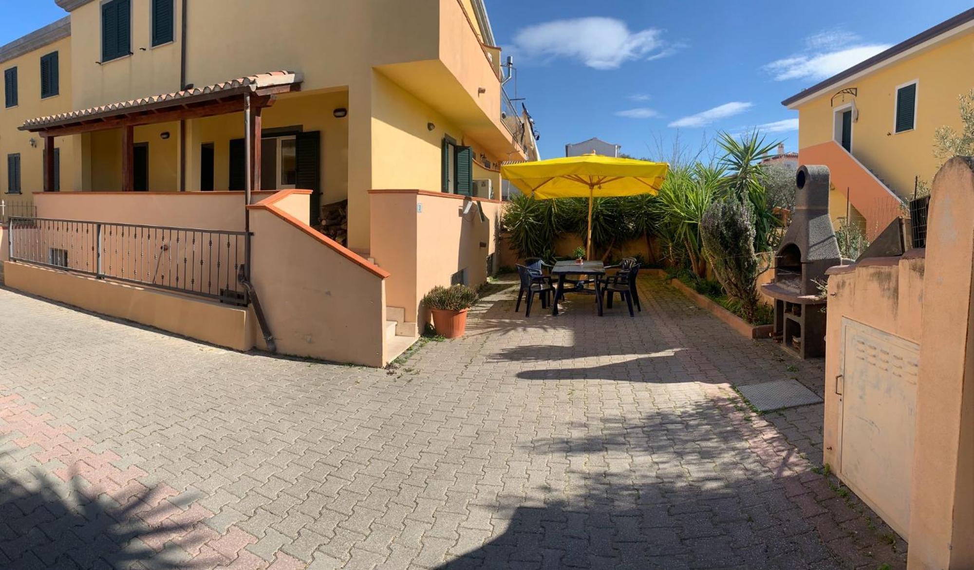 Вилла Casa Menuccia Орозеи Экстерьер фото